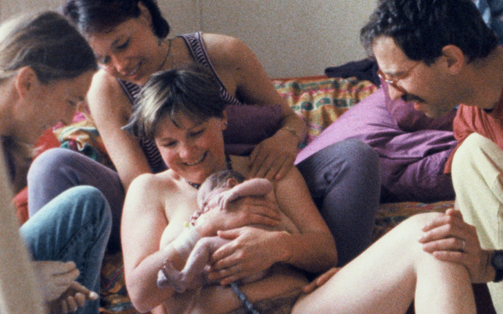 Filmstill: GEBURT